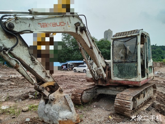 竹内 75 挖掘机