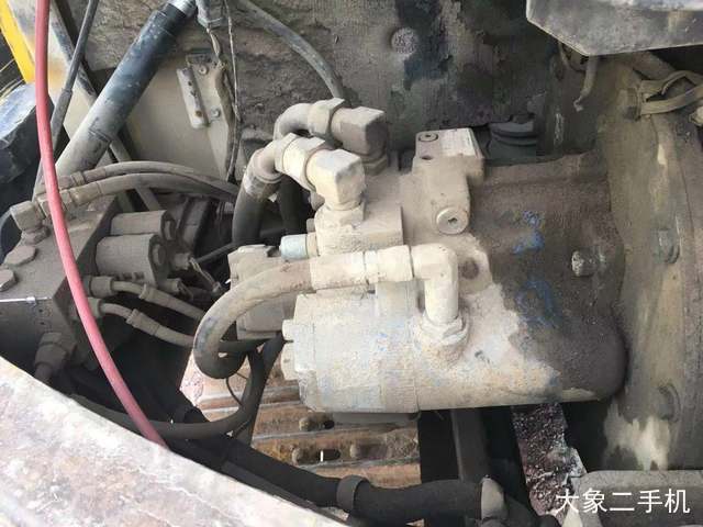 现代 R80-7 挖掘机