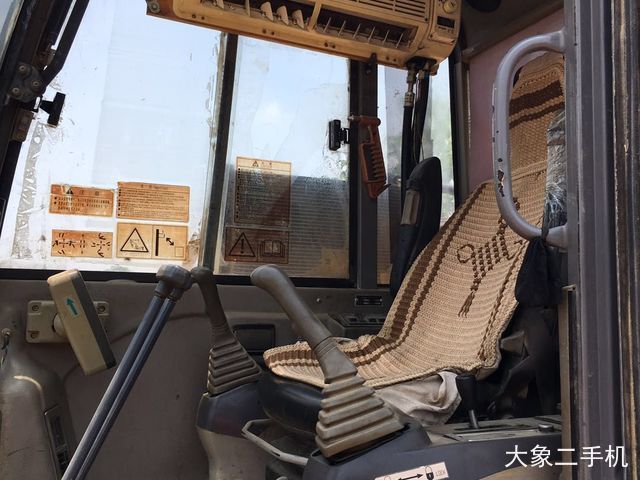 徐工 XE60 挖掘机