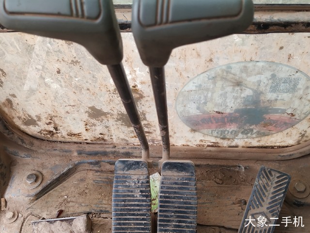 山重建机 JCM922D 挖掘机