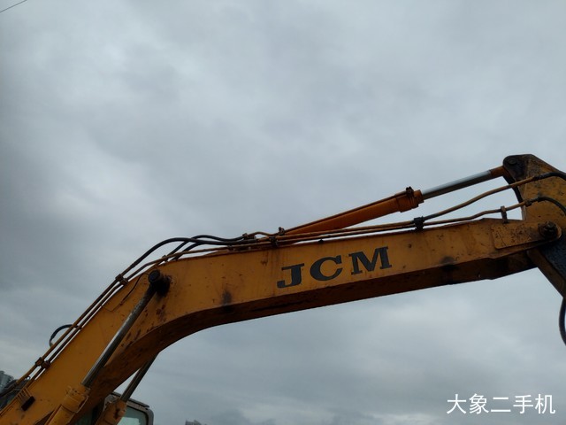 山重建机 JCM922D 挖掘机