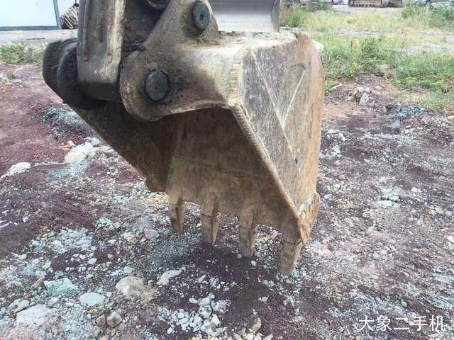 现代 R80-7 挖掘机