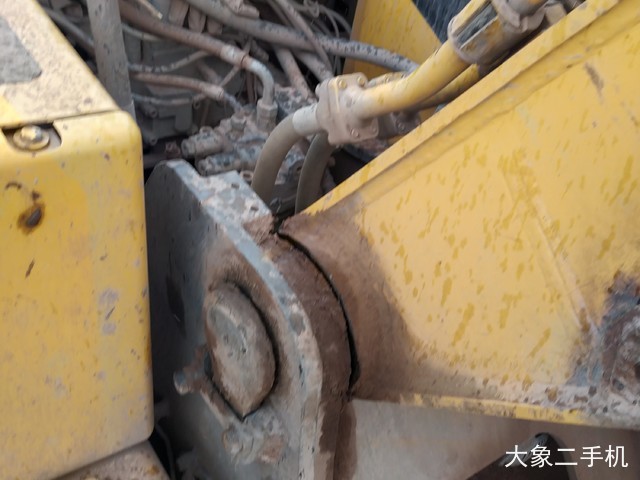 山重建机 JCM922D 挖掘机