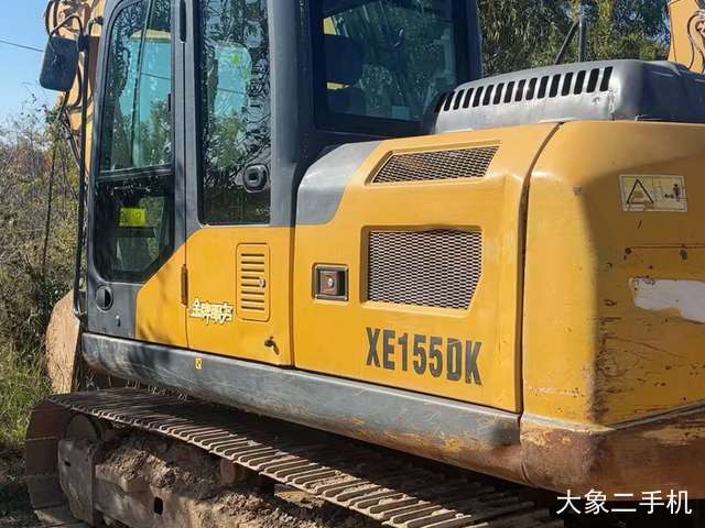 徐工 XE135D 挖掘机