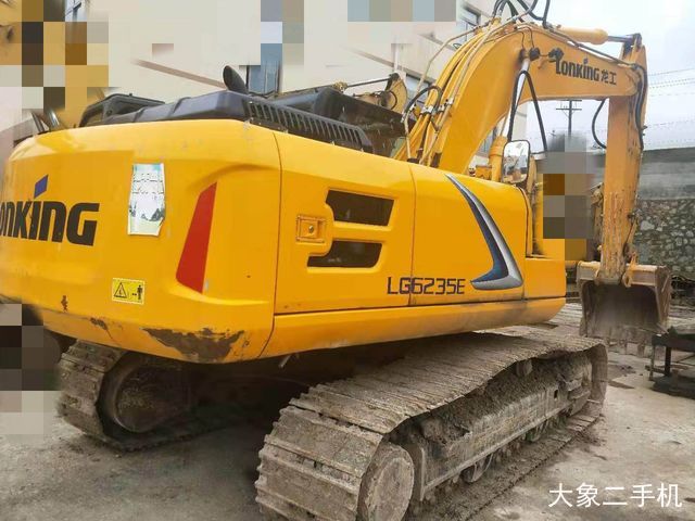 龙工 LG6225E 挖掘机