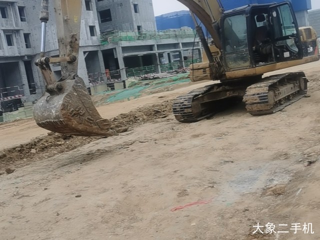 卡特彼勒 320D-E 挖掘机