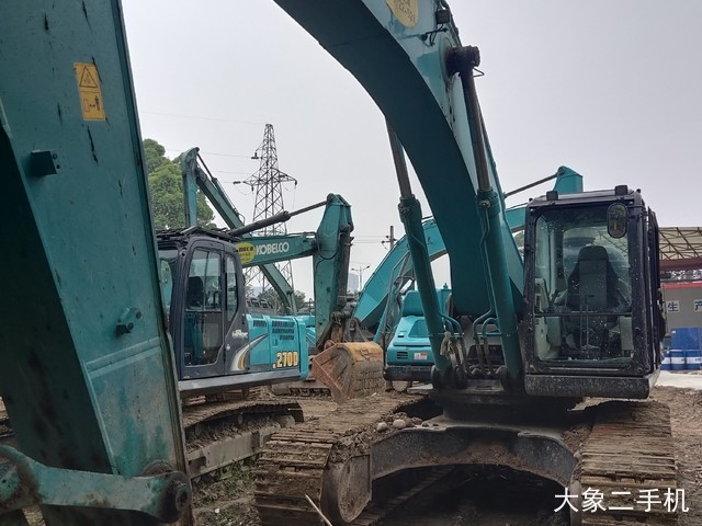 神钢 SK350LC-10 挖掘机