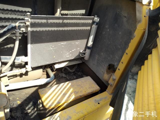 小松 PC240LC-8 挖掘机