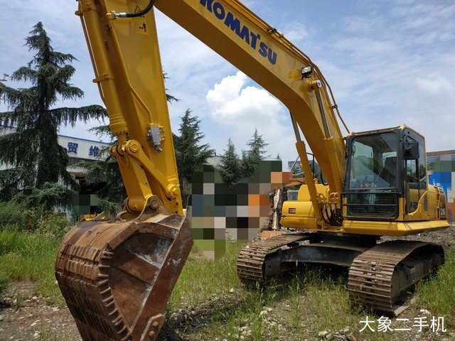 小松 PC210-8M0 挖掘机