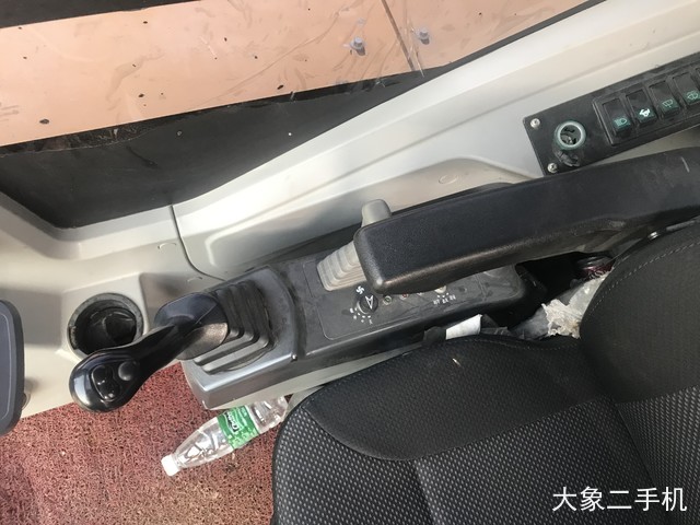 徐工 XE60CA 挖掘机