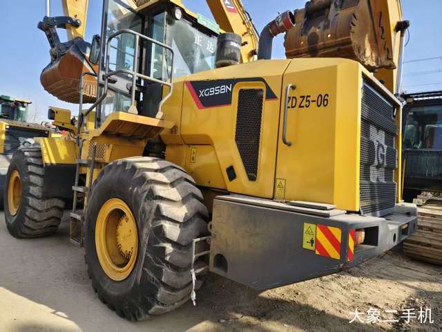 厦工 XG955HCNG 装载机