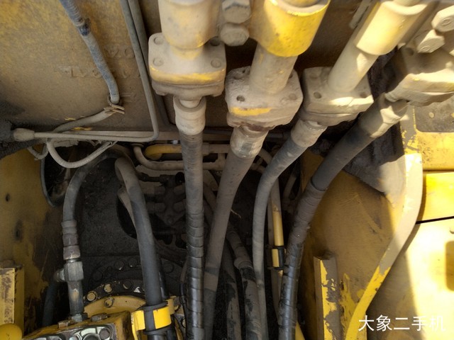 小松 PC240LC-8 挖掘机