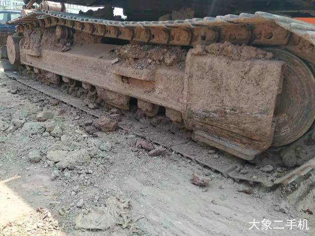 沃尔沃 EC210BLC 挖掘机