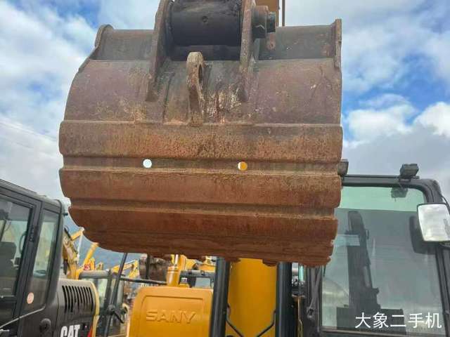 三一重工 SY135C-10 挖掘机