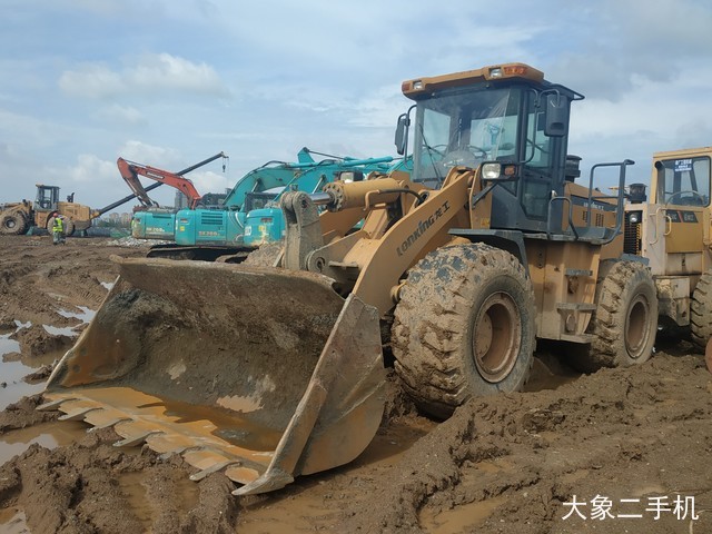 龙工 LG855B 装载机