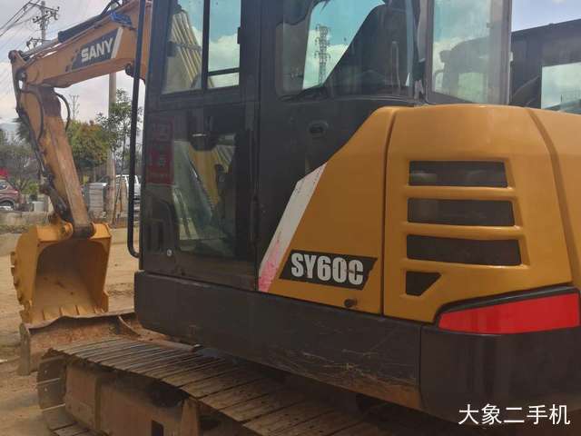 三一重工 SY60C 挖掘机