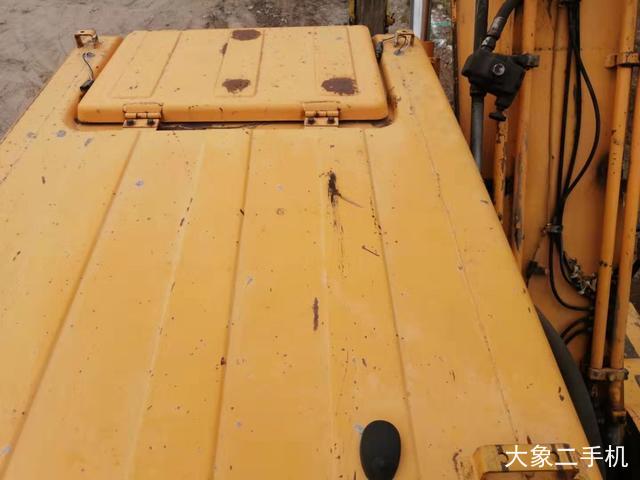 现代 R210W-7 挖掘机