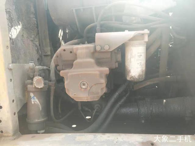 小松 PC200-8 挖掘机