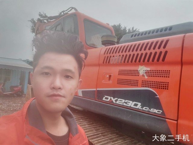 斗山 DH220LC-9E 挖掘机