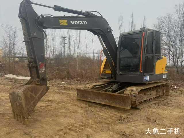 沃尔沃 EC80D 挖掘机