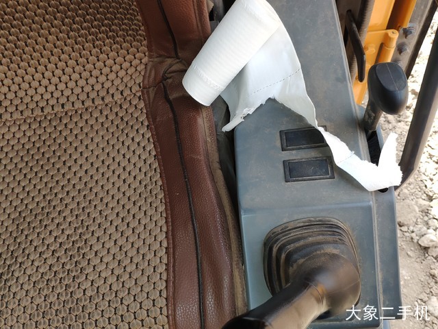 徐工 XE200D 挖掘机