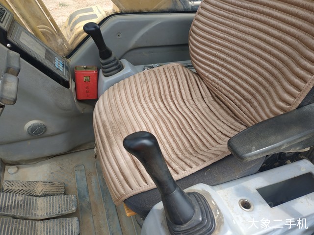 厦工 XG822LC 挖掘机