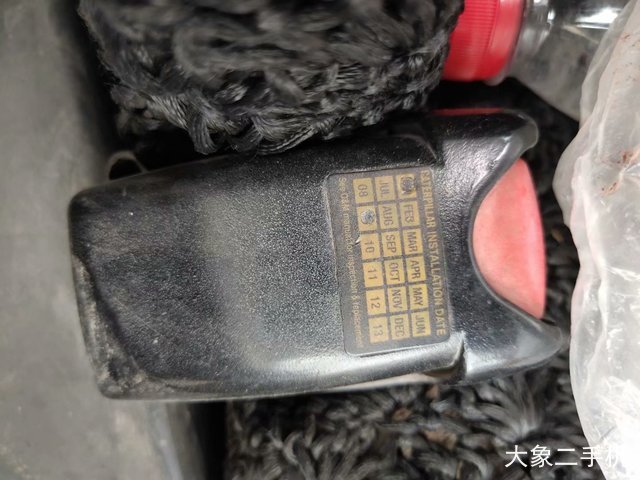 卡特彼勒 374DL 挖掘机