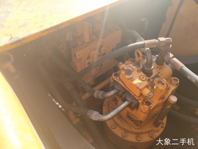 三一重工 SY215C-8 挖掘机