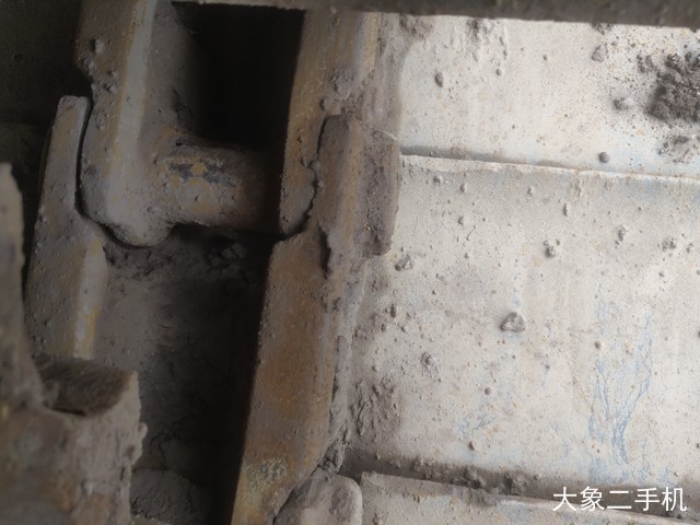 现代 R150LC-9 挖掘机