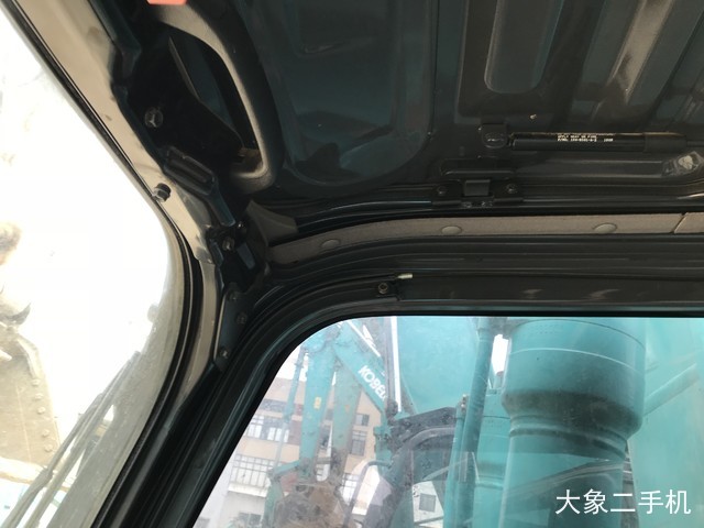 神钢 SK200-10 挖掘机