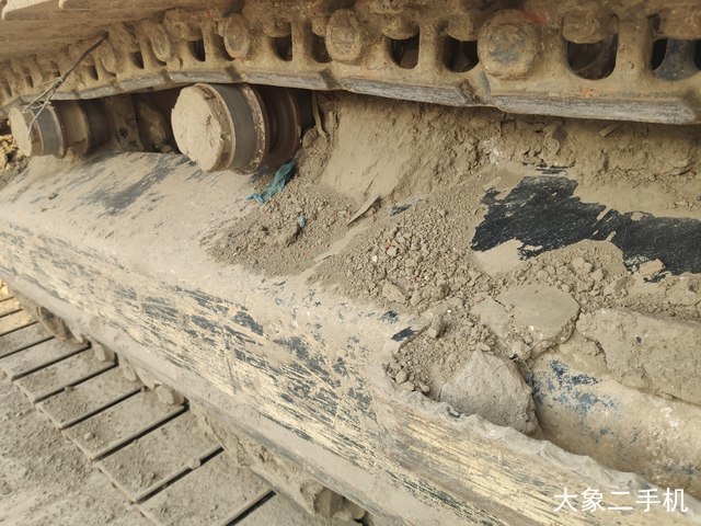 龙工 LG6225E 挖掘机