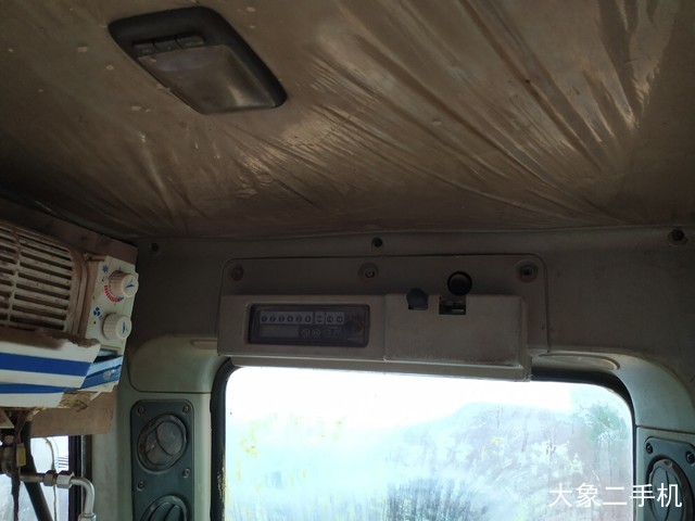 现代 R225LC-7 挖掘机