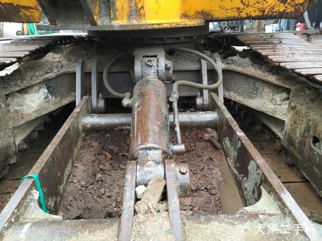 雷沃重工 FR65-7 挖掘机