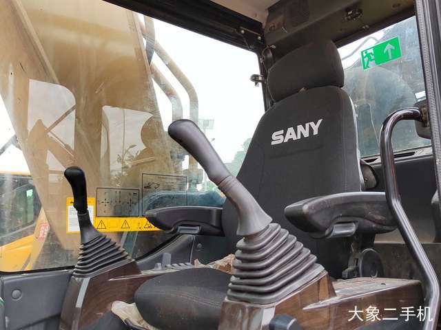 三一重工 SY375H 挖掘机