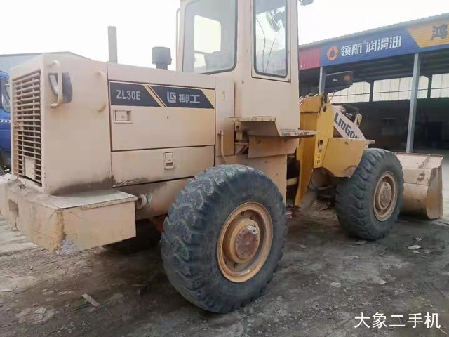 柳工 ZL30E 装载机