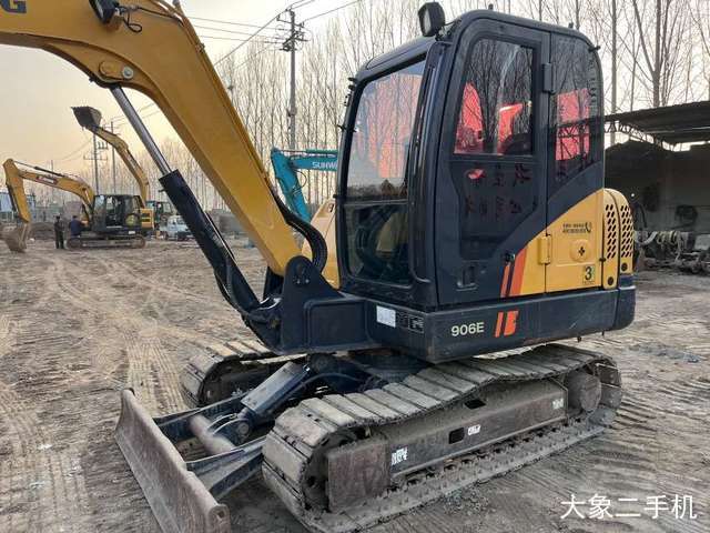 柳工 CLG906D 挖掘机