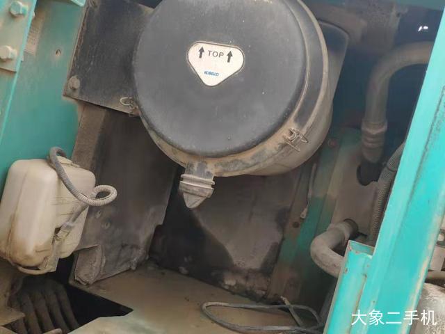 神钢 SK260LC-8 挖掘机