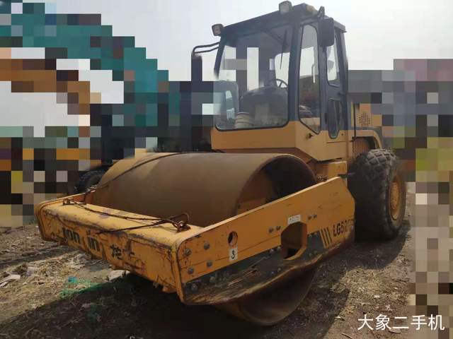 龙工 LG520B机械驱动 压路机