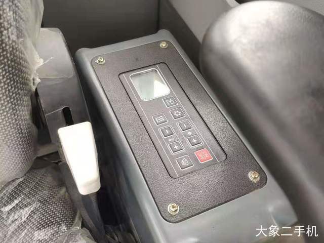 柳工 CLG906D 挖掘机