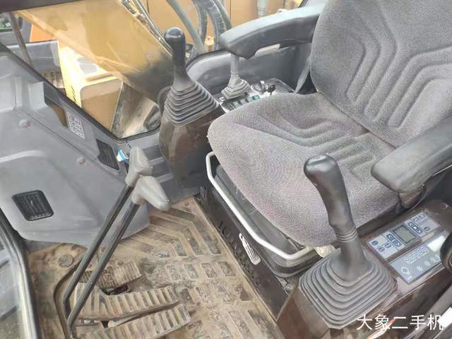 三一重工 SY75C-9 挖掘机