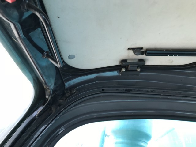 神钢 SK210LC-8 挖掘机