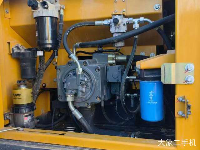 徐工 XE200D 挖掘机