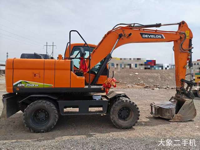 斗山 DH130W-V 挖掘机