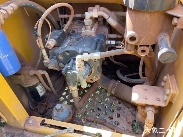 徐工 XE135D 挖掘机