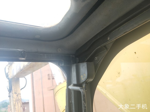 小松 PC220-8 挖掘机