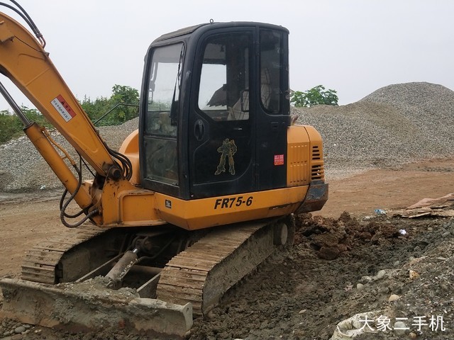 雷沃重工 FR65-7 挖掘机