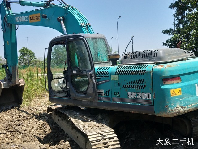 神钢 SK260LC-8 挖掘机