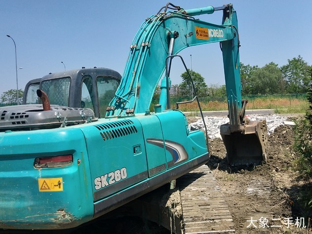 神钢 SK260LC-8 挖掘机