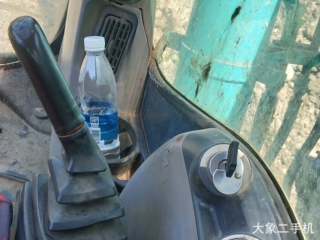 神钢 SK260LC-8 挖掘机