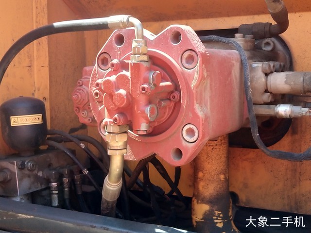 现代 R275LC-9T 挖掘机